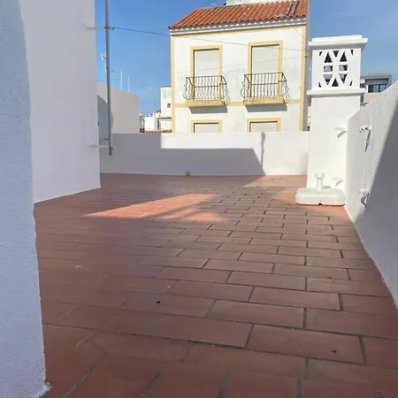 Semesterbostad Real De Santo Antonio- Caminhos De Mar